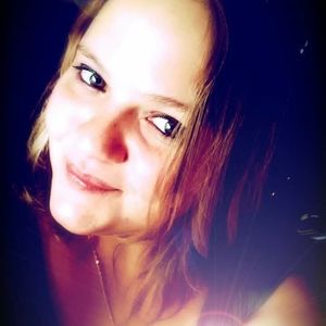 Meet your Posher, Carie